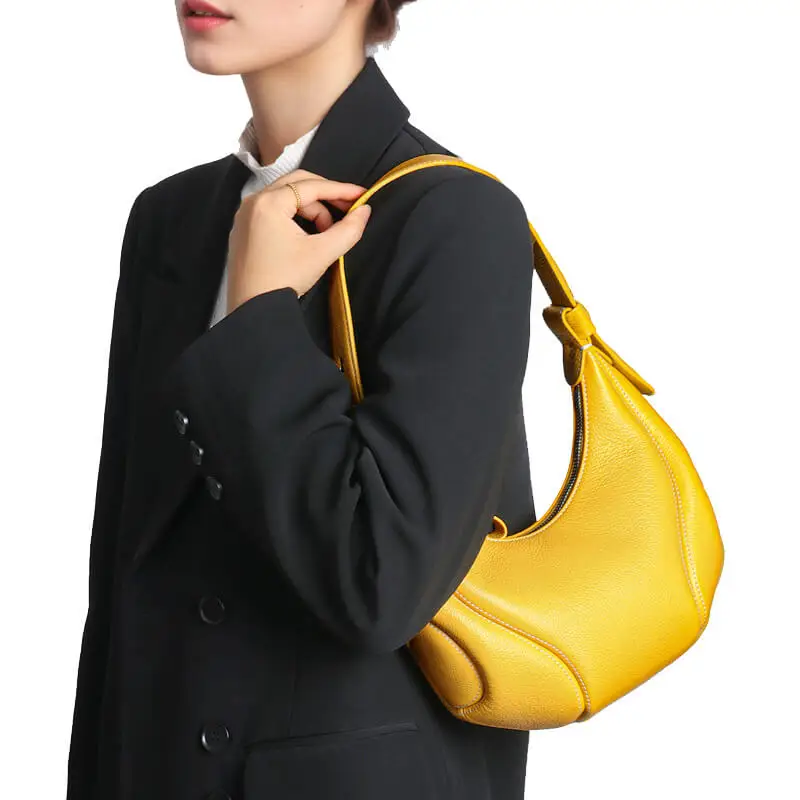 Женские стильные сумки на плечо из натуральной кожи для путешествий, коричневые роскошные дизайнерские сумки через плечо для девочек, нишевые сумки под мышками
Женские стильные сумки на плечо из натуральной кожи для путешествий, коричневые роскошные дизайнерские сумки через плечо для девочек, нишевые сумки под мышками