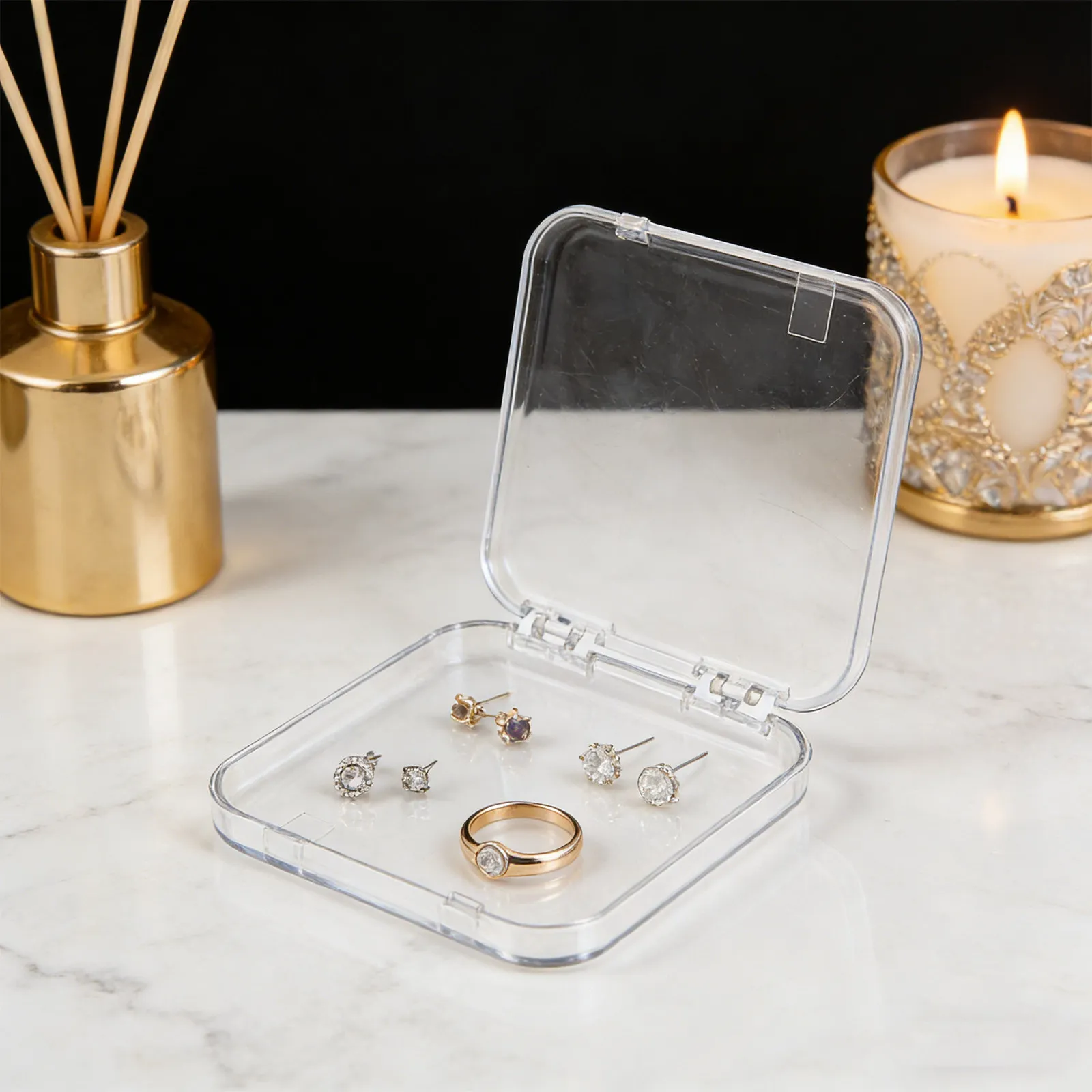 Набор из 13 маленьких дорожных шкатулок для украшений: прозрачный пластиковый органайзер с несколькими отделениями для серег, ожерелий, браслетов, портативный, в подарочной упаковке
Набор из 13 маленьких дорожных шкатулок для украшений: прозрачный пластиковый органайзер с несколькими отделениями для серег, ожерелий, браслетов, портативный, в подарочной упаковке