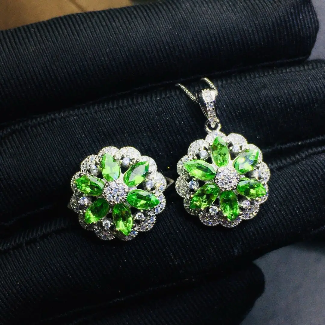 ZECAA Tsavorite Pendant Ring Jewelry Sets For Woman With Natural Tsavorite Gemstone 2.5*5mm Tsavorite Jewelry Sets Pendant Ring
ZECAA Tsavorite Pendant Ring Jewelry Sets For Woman With Natural Tsavorite Gemstone 2.5*5mm Tsavorite Jewelry Sets Pendant Ring