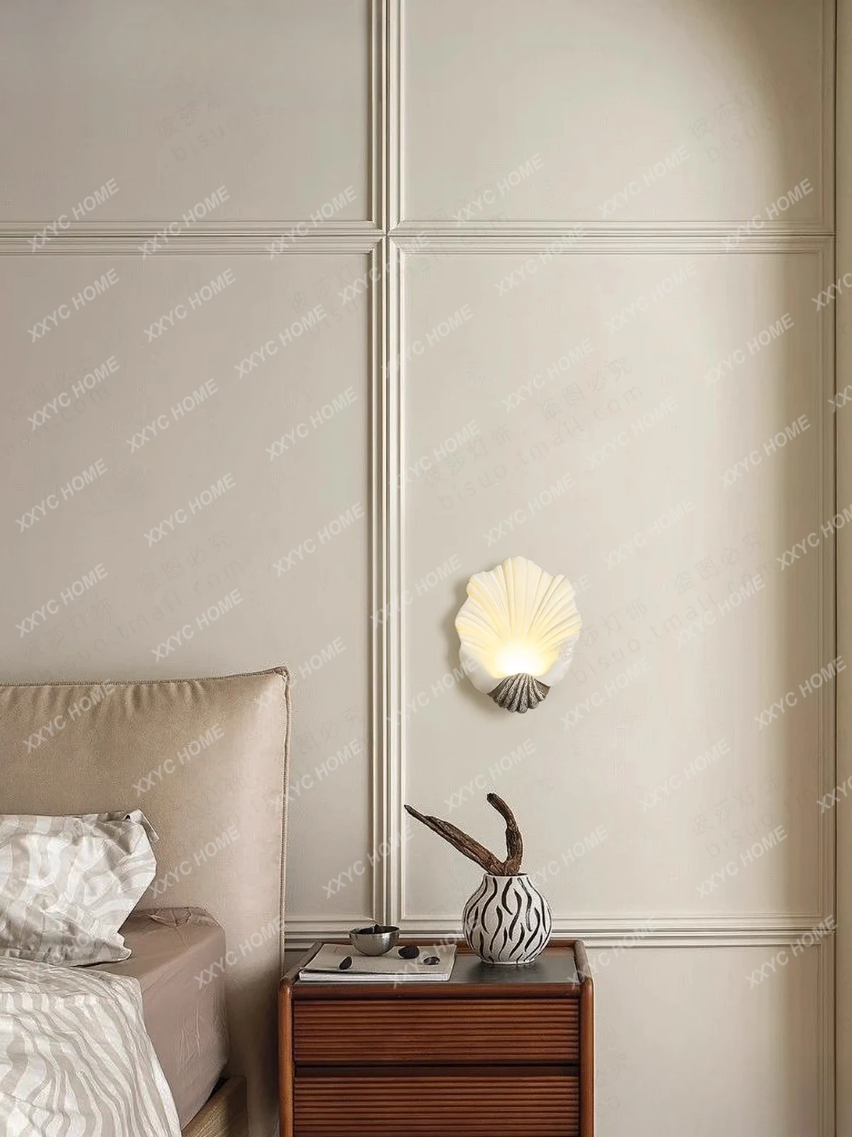 Master bedroom bedside lamp background wall lamp wabi-sabi baroque art staircase aisle lamp retro
Master bedroom bedside lamp background wall lamp wabi-sabi baroque art staircase aisle lamp retro