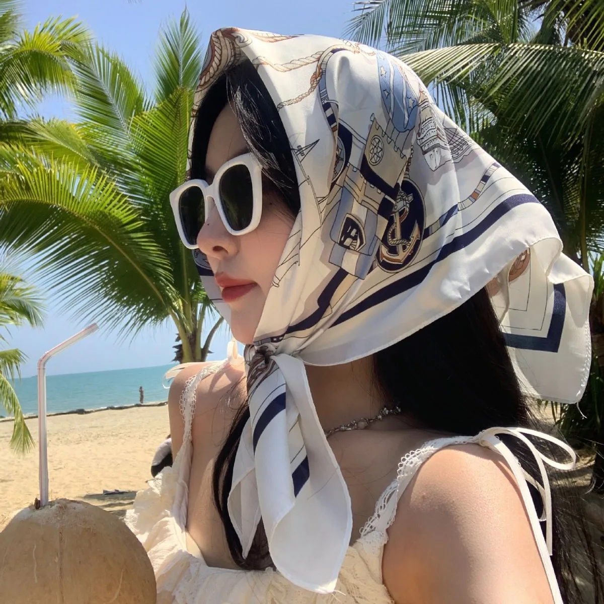 70*70 см женский квадратный шелковый шарф Элитный бренд большая шаль шейный платок с принтом повязка на голову женский платок бандана обертывания хиджаб шарфы
70*70 см женский квадратный шелковый шарф Элитный бренд большая шаль шейный платок с принтом повязка на голову женский платок бандана обертывания хиджаб шарфы