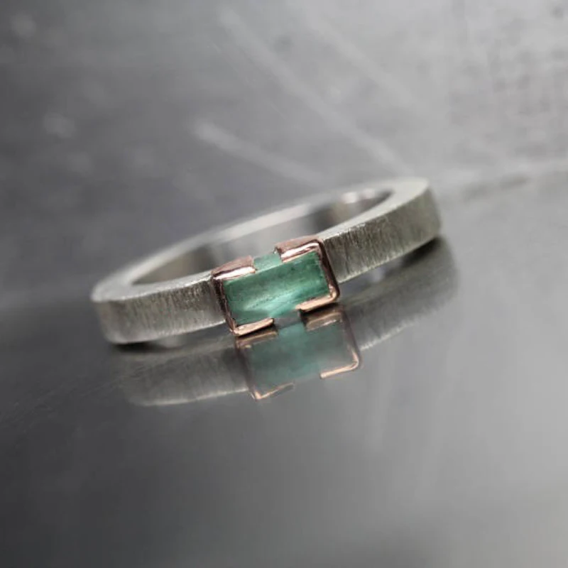 New in Original Designer Vintage Fresh Mint-Green Crystal Square Rings for Women Light Luxury Jewelry Elegant Banquet Gifts
New in Original Designer Vintage Fresh Mint-Green Crystal Square Rings for Women Light Luxury Jewelry Elegant Banquet Gifts
