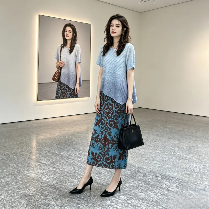 Miyake Pleated 2026 New High-End Pleated Top and Skirt Casual Two-Piece Set for Women Summer Niche Versatile Fashion Outfit
Miyake Pleated 2026 New High-End Pleated Top and Skirt Casual Two-Piece Set for Women Summer Niche Versatile Fashion Outfit
