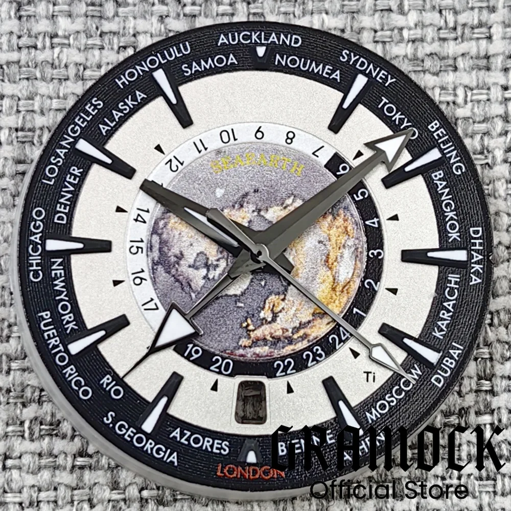 GRAMOCK 33.5mm Universal Time Black Watch Dial Hands C3 Green Luminous Black Dial 6 o 'clock Date With NH34 NH34A Movement
GRAMOCK 33.5mm Universal Time Black Watch Dial Hands C3 Green Luminous Black Dial 6 o 'clock Date With NH34 NH34A Movement