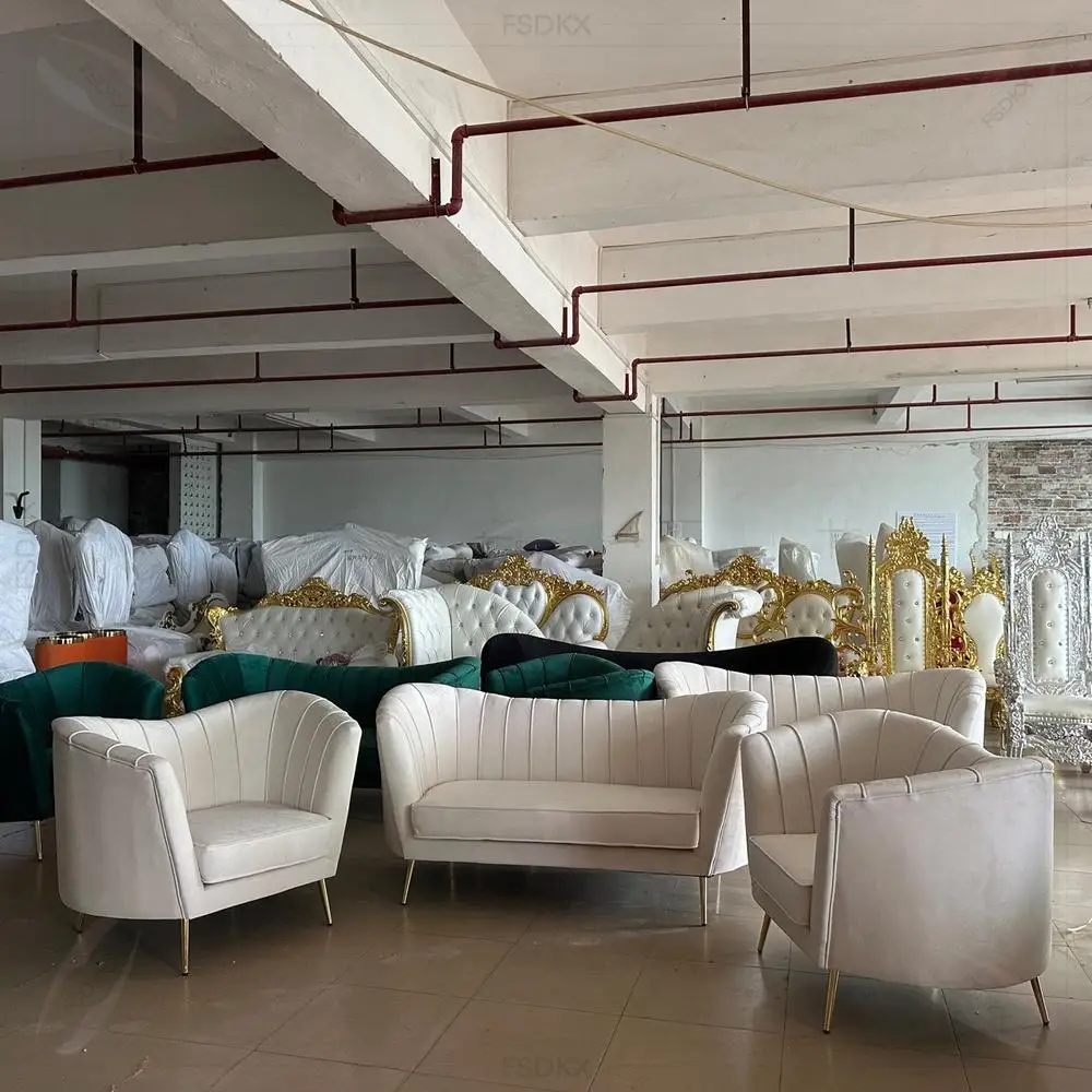 Bride and Groom Furniture Set Home Hotel Wedding Event Party Stainless Steel Decoration Cheap Classic Leather Sofa
Bride and Groom Furniture Set Home Hotel Wedding Event Party Stainless Steel Decoration Cheap Classic Leather Sofa