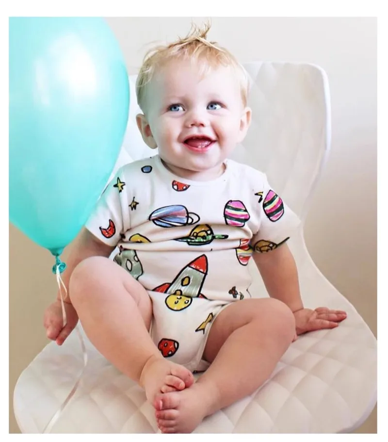Baby Bodysuit Short Sleeve Summer Romper Cotton Newborn Unicorn/Cosmic Print Triangle Jumpsuit Infant Breathable Clothes
Baby Bodysuit Short Sleeve Summer Romper Cotton Newborn Unicorn/Cosmic Print Triangle Jumpsuit Infant Breathable Clothes