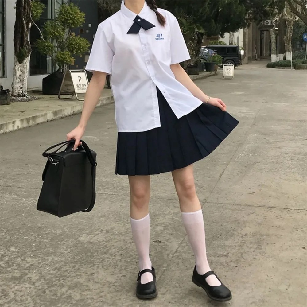 Short Sleeve Thailand School Uniform Class Suits All-match Pleated Skirt T Shirts Women's Sets with Necktie JK Uniform Summer
Short Sleeve Thailand School Uniform Class Suits All-match Pleated Skirt T Shirts Women's Sets with Necktie JK Uniform Summer