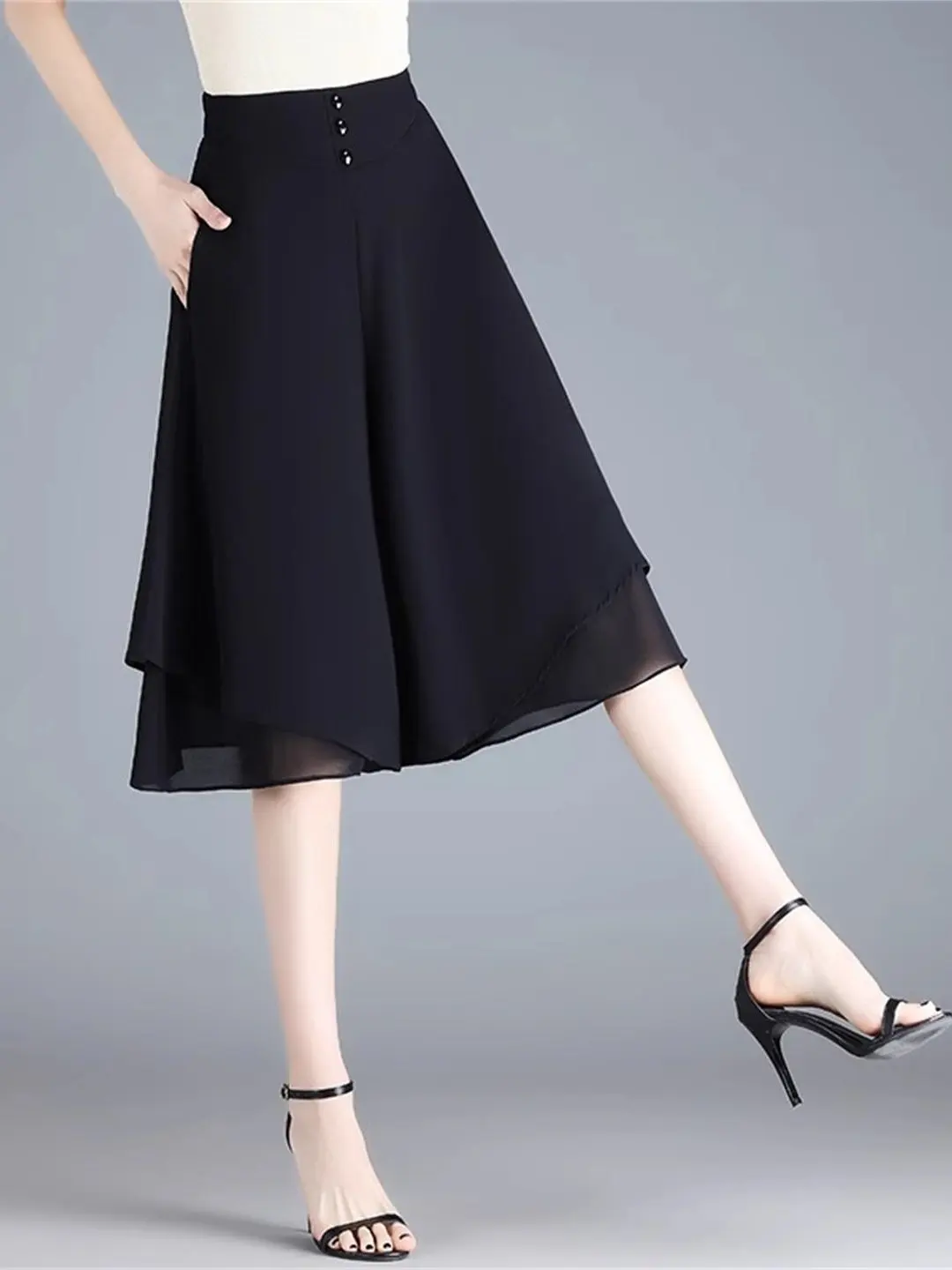 High Waist Five-Quarter Short Pants Summer Thin Mom Pants 2026 New Style Chiffon Skirt Pants Loose Wide Leg Pants for Women
High Waist Five-Quarter Short Pants Summer Thin Mom Pants 2026 New Style Chiffon Skirt Pants Loose Wide Leg Pants for Women