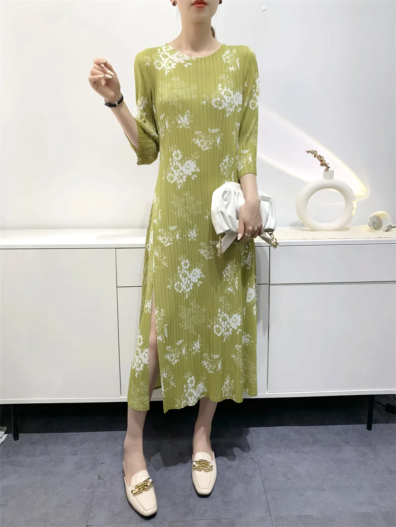 2023 Summer Dress Women's Printed Vintage Style Reduced Age Full Sleeve Loose Mid length Split Flower Mid length Dress
2023 Summer Dress Women's Printed Vintage Style Reduced Age Full Sleeve Loose Mid length Split Flower Mid length Dress