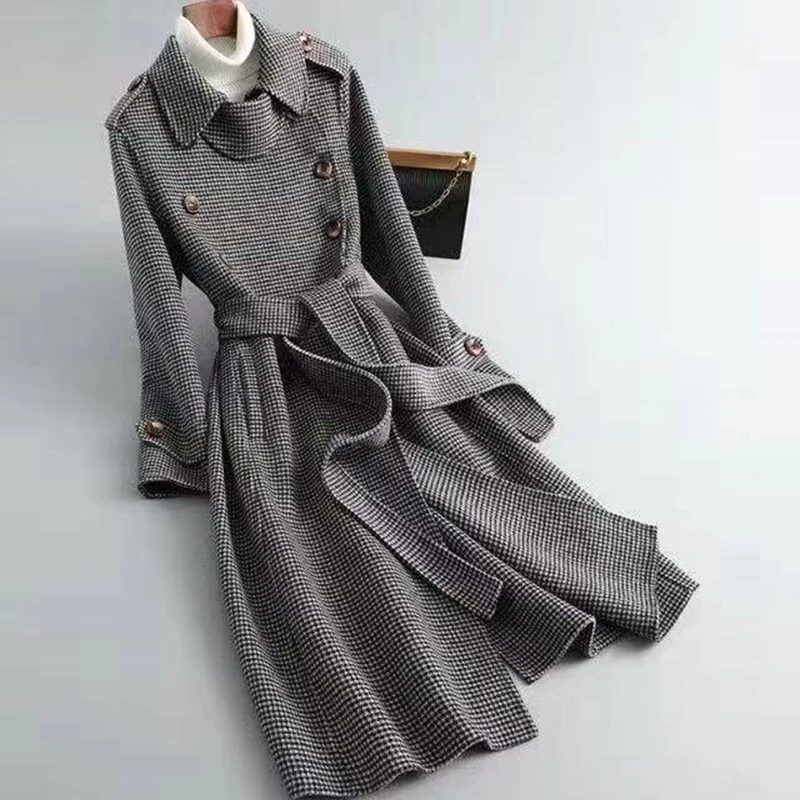 2025 модное двустороннее шерстяное пальто для женщин, двубортное пальто с лацканами и поясом, осенне-зимнее новое пальто из 100% шерсти
2025 модное двустороннее шерстяное пальто для женщин, двубортное пальто с лацканами и поясом, осенне-зимнее новое пальто из 100% шерсти