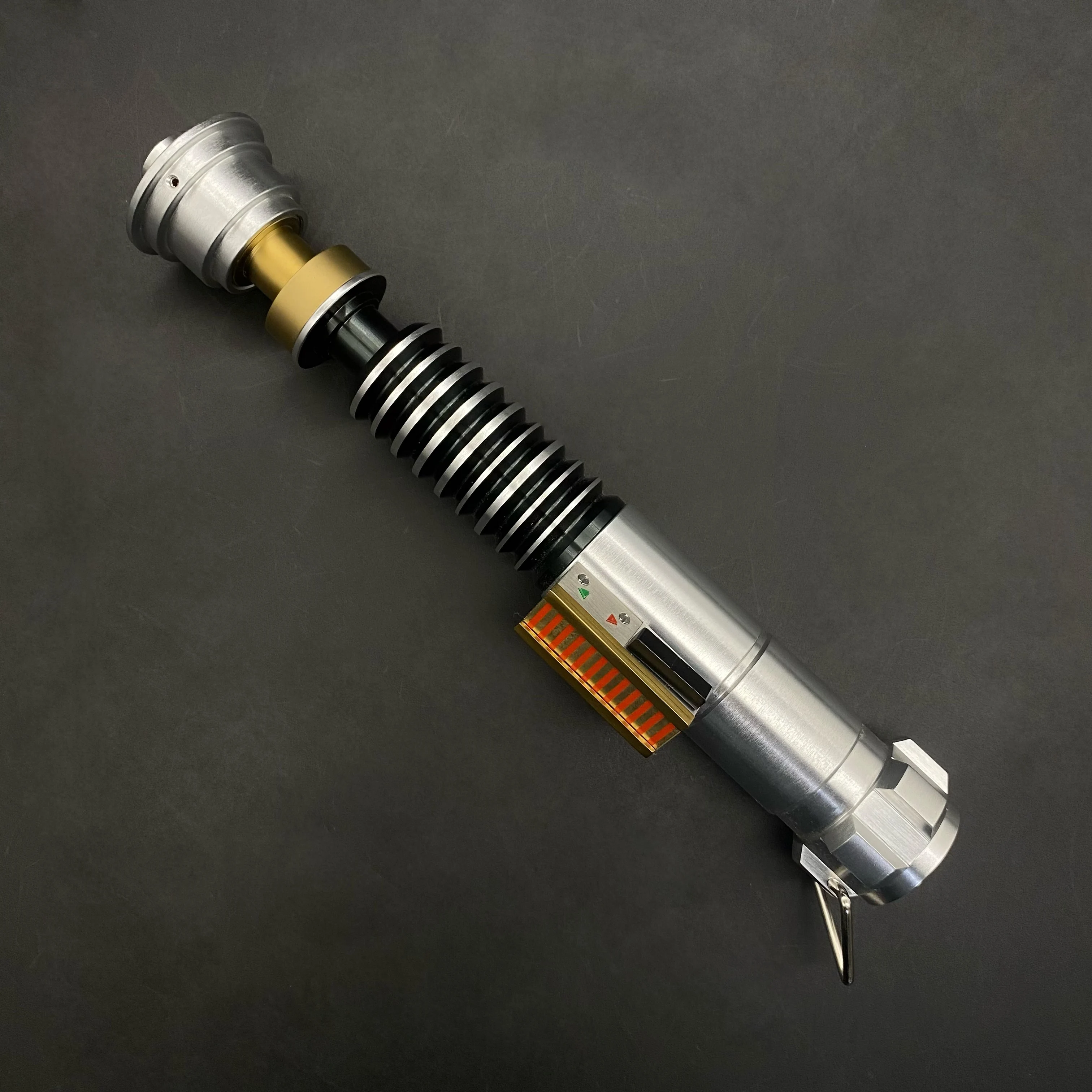 LUKE Lightsaber Neopixel Proffie v 2.2 Sensitive Smooth Swing Metal Heavy Dueling RGB Pixel Toys Косплей Игра Фильм Опора
LUKE Lightsaber Neopixel Proffie v 2.2 Sensitive Smooth Swing Metal Heavy Dueling RGB Pixel Toys Косплей Игра Фильм Опора