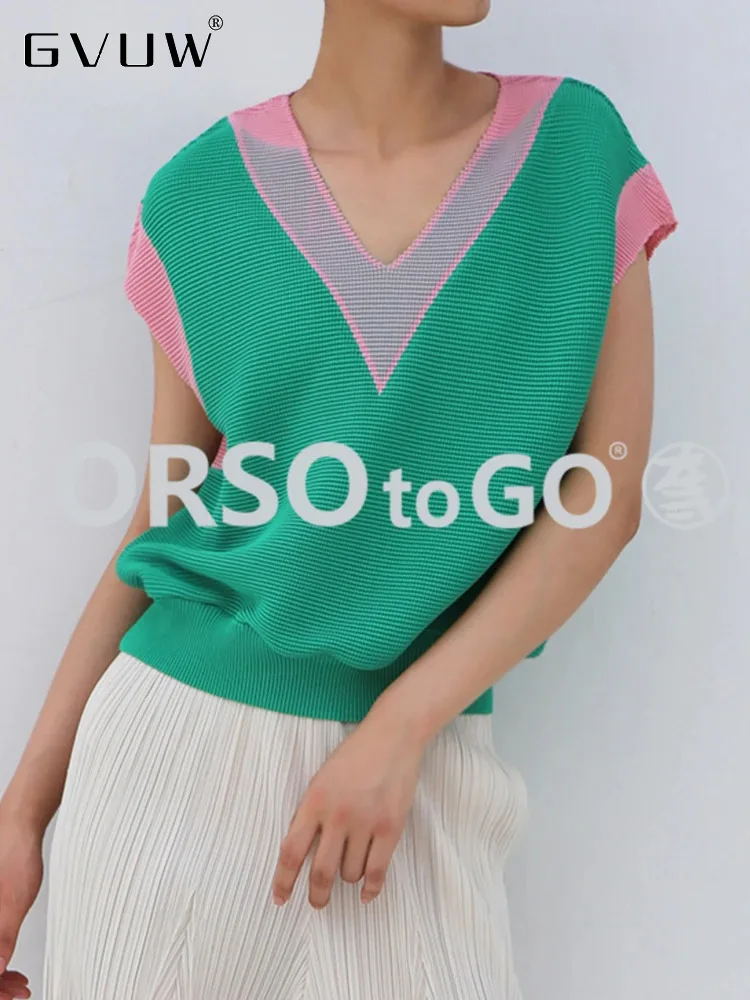 GVUW Pleated V Neck T Shirt Women Color Block Sleeveless Fashion Loose New 2024 Elegant Lady Chic Style Female Tops 17G8018
GVUW Pleated V Neck T Shirt Women Color Block Sleeveless Fashion Loose New 2024 Elegant Lady Chic Style Female Tops 17G8018