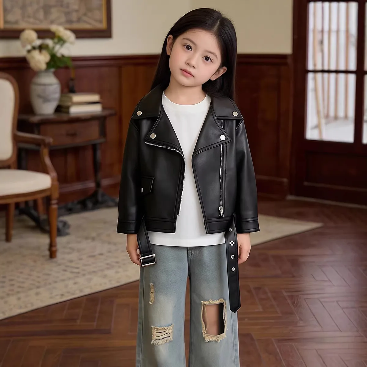 2-8 Years New Spring Autumn Artificial Leather Girls Jacket Fashion Waterproof And Stain-resistant Lapel Zipper Coat For Kids
2-8 Years New Spring Autumn Artificial Leather Girls Jacket Fashion Waterproof And Stain-resistant Lapel Zipper Coat For Kids