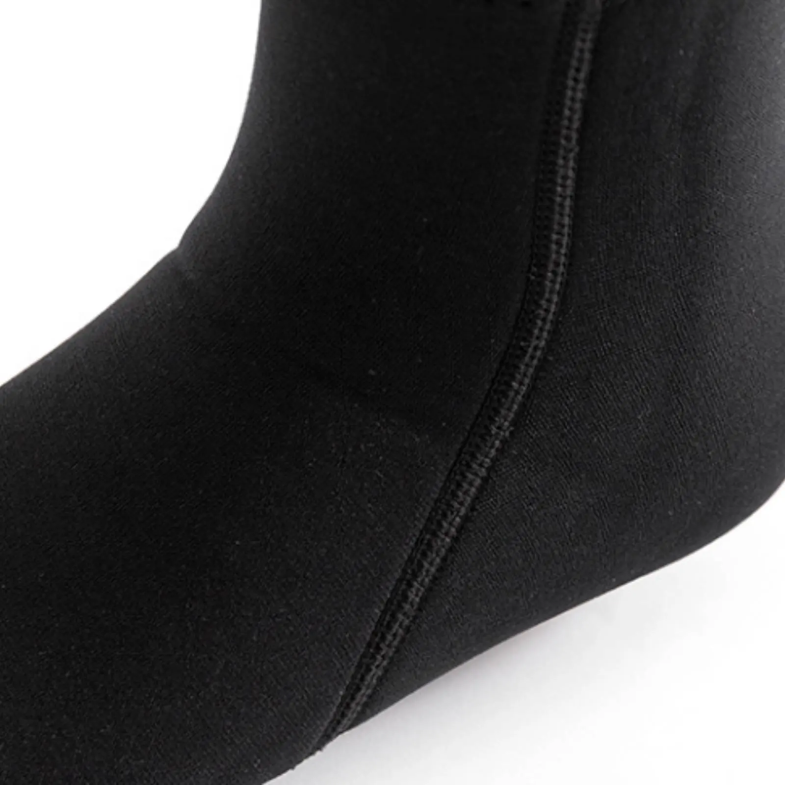 3mm Neoprene Diving Socks Flexible Fit 3mm Neoprene Socks Non-Slip Snorkeling Booties Glued Hidden Stitched Seams for Surfing
3mm Neoprene Diving Socks Flexible Fit 3mm Neoprene Socks Non-Slip Snorkeling Booties Glued Hidden Stitched Seams for Surfing
