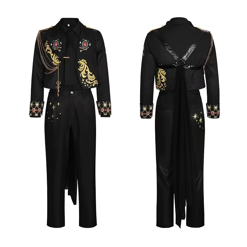 Cosplay costume Red Fifth Anniversary COS suit for anime role-playing Halloween costume and wig
Cosplay costume Red Fifth Anniversary COS suit for anime role-playing Halloween costume and wig