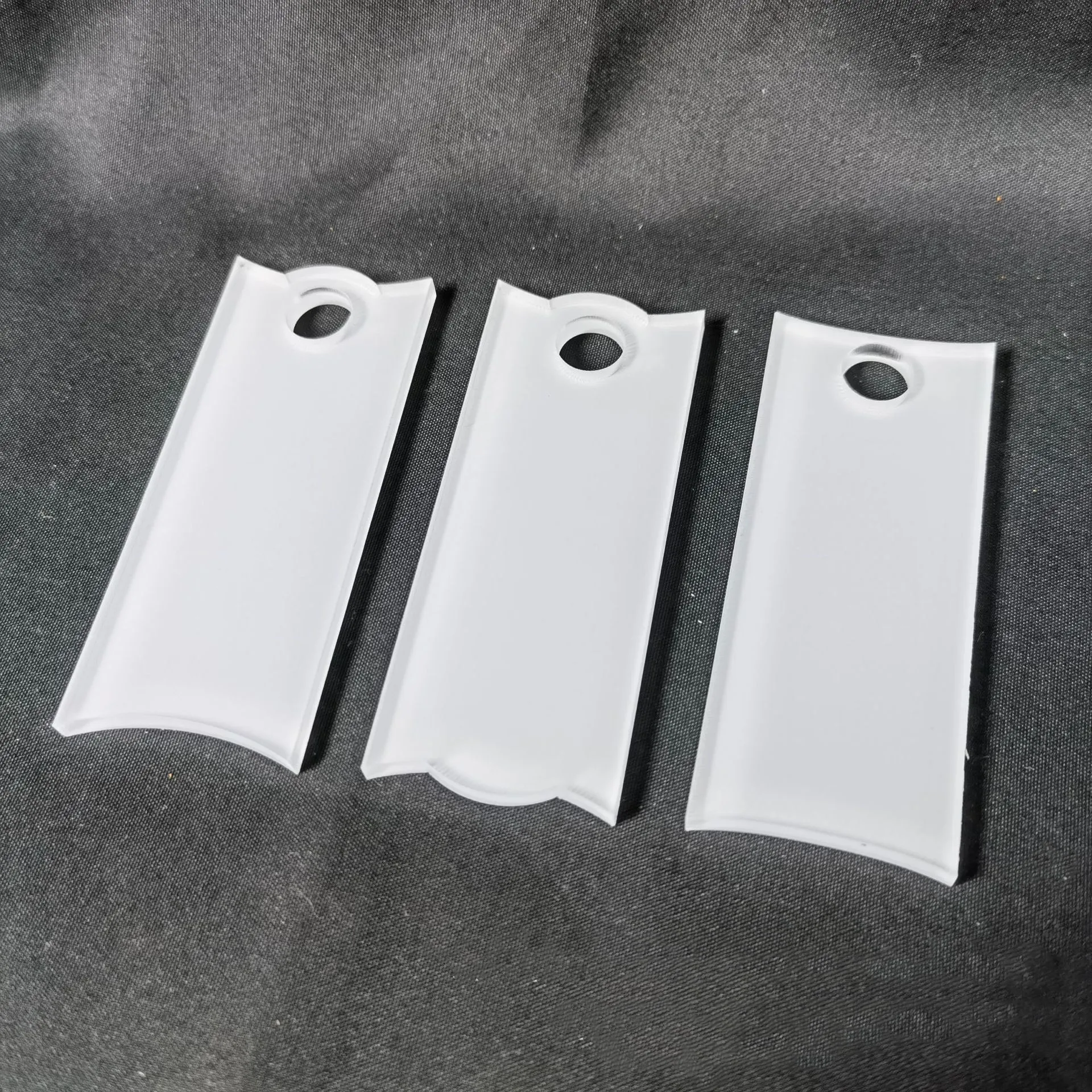 100pcs/lot Sublimation blank Decoration for Mug Cover Cap DIY Heat Press Acrylic Material
100pcs/lot Sublimation blank Decoration for Mug Cover Cap DIY Heat Press Acrylic Material