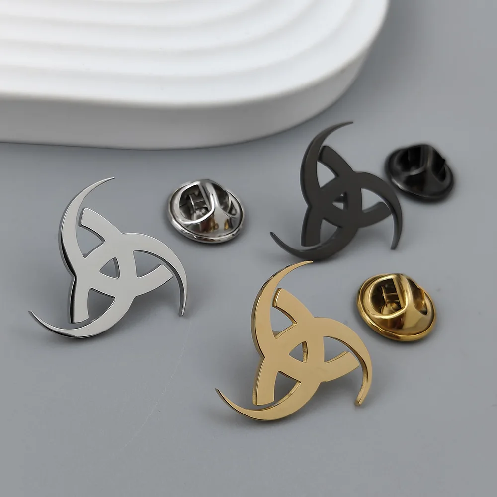 Celtic triangle gold-plated badge, women's anti-exposure buttons, suit lapel pin, men's collar brooch, couple accessories
Celtic triangle gold-plated badge, women's anti-exposure buttons, suit lapel pin, men's collar brooch, couple accessories