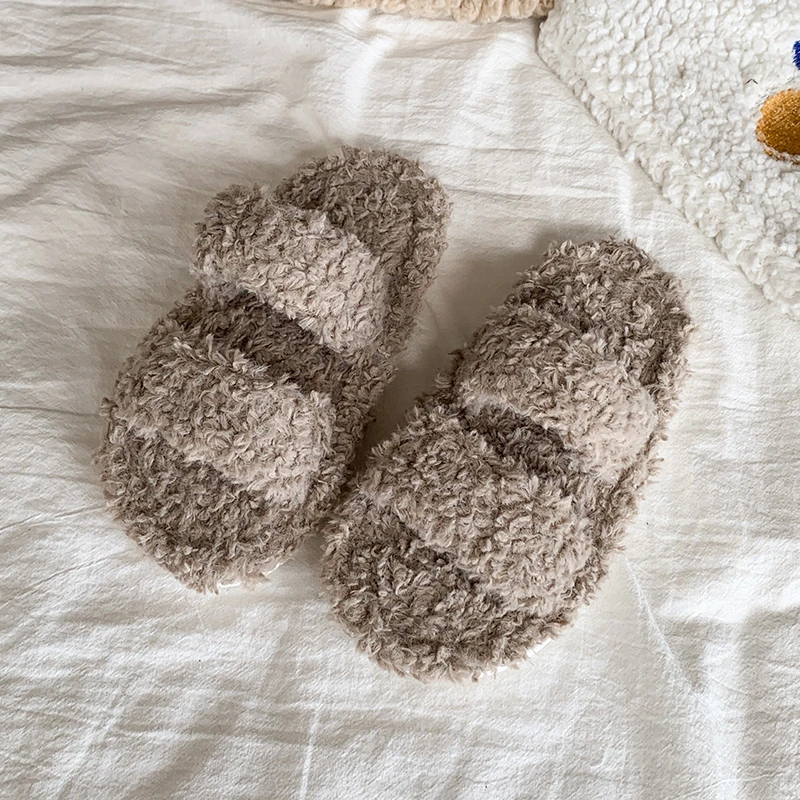 2025 Winter New Children Casual Slippers for Girls Fashion Korean Style Soft Bottom Anti-slippery Versatile Open-toe Warm Shoes
2025 Winter New Children Casual Slippers for Girls Fashion Korean Style Soft Bottom Anti-slippery Versatile Open-toe Warm Shoes