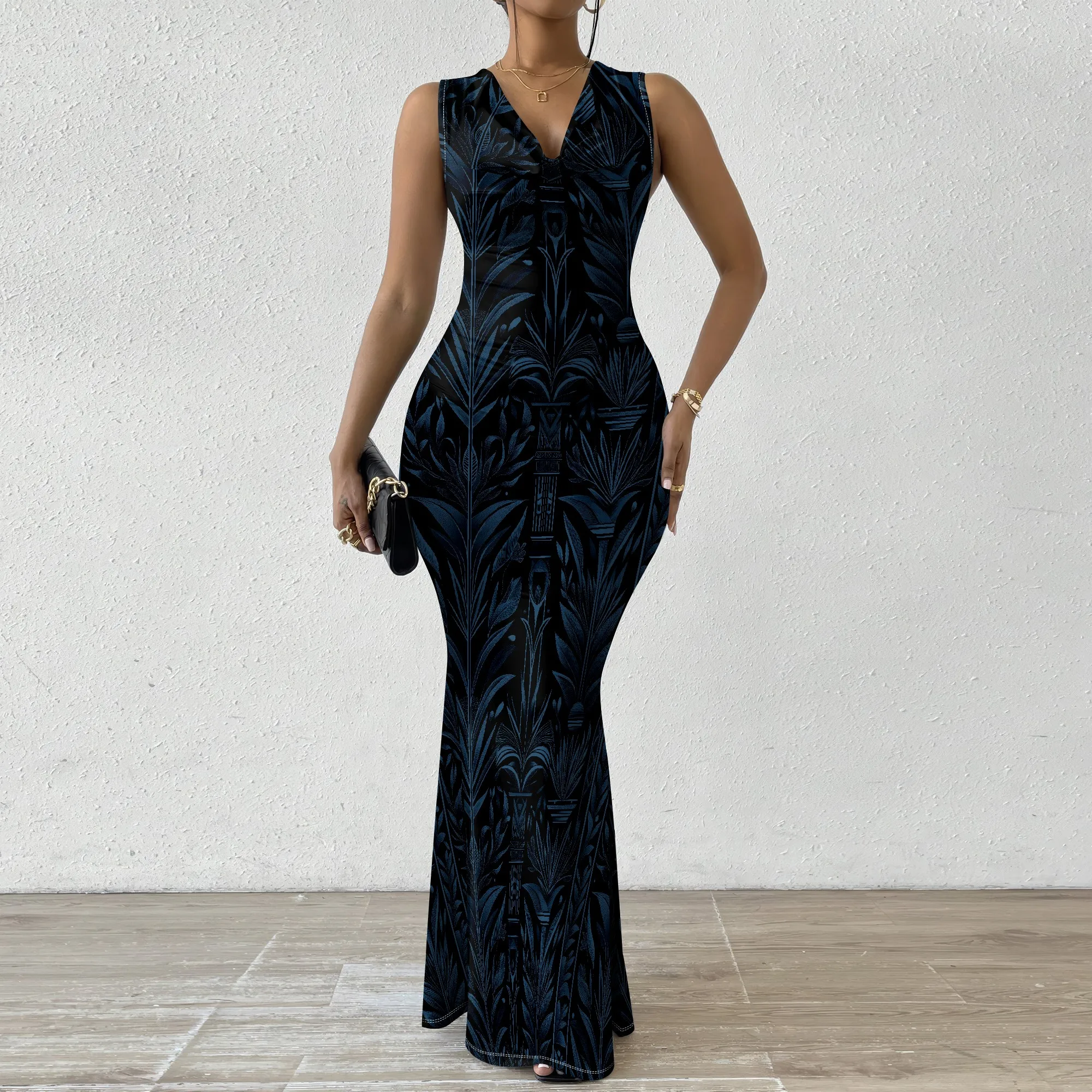 Plus Size Gothic Floral Maxi Dress XS-2XL Sleeveless V-Neck Bodycon Long Dress for Cocktail Night or Art Gallery Event
Plus Size Gothic Floral Maxi Dress XS-2XL Sleeveless V-Neck Bodycon Long Dress for Cocktail Night or Art Gallery Event