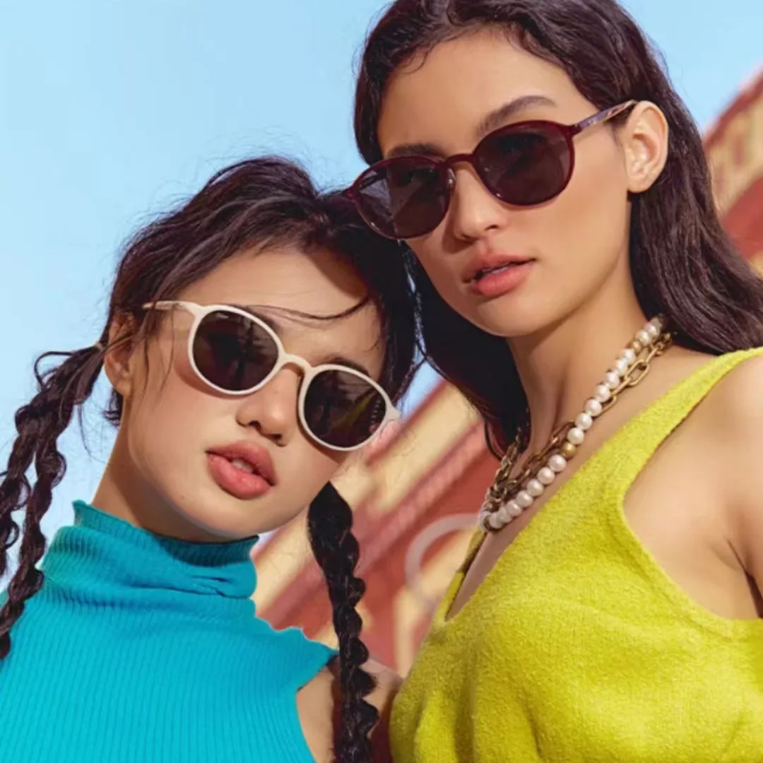 Fashion Stylish Sun Glasses Women Round Shape UV400 Protection Designer Sunglasses Vacation Travelling Men Sun Glass
Fashion Stylish Sun Glasses Women Round Shape UV400 Protection Designer Sunglasses Vacation Travelling Men Sun Glass