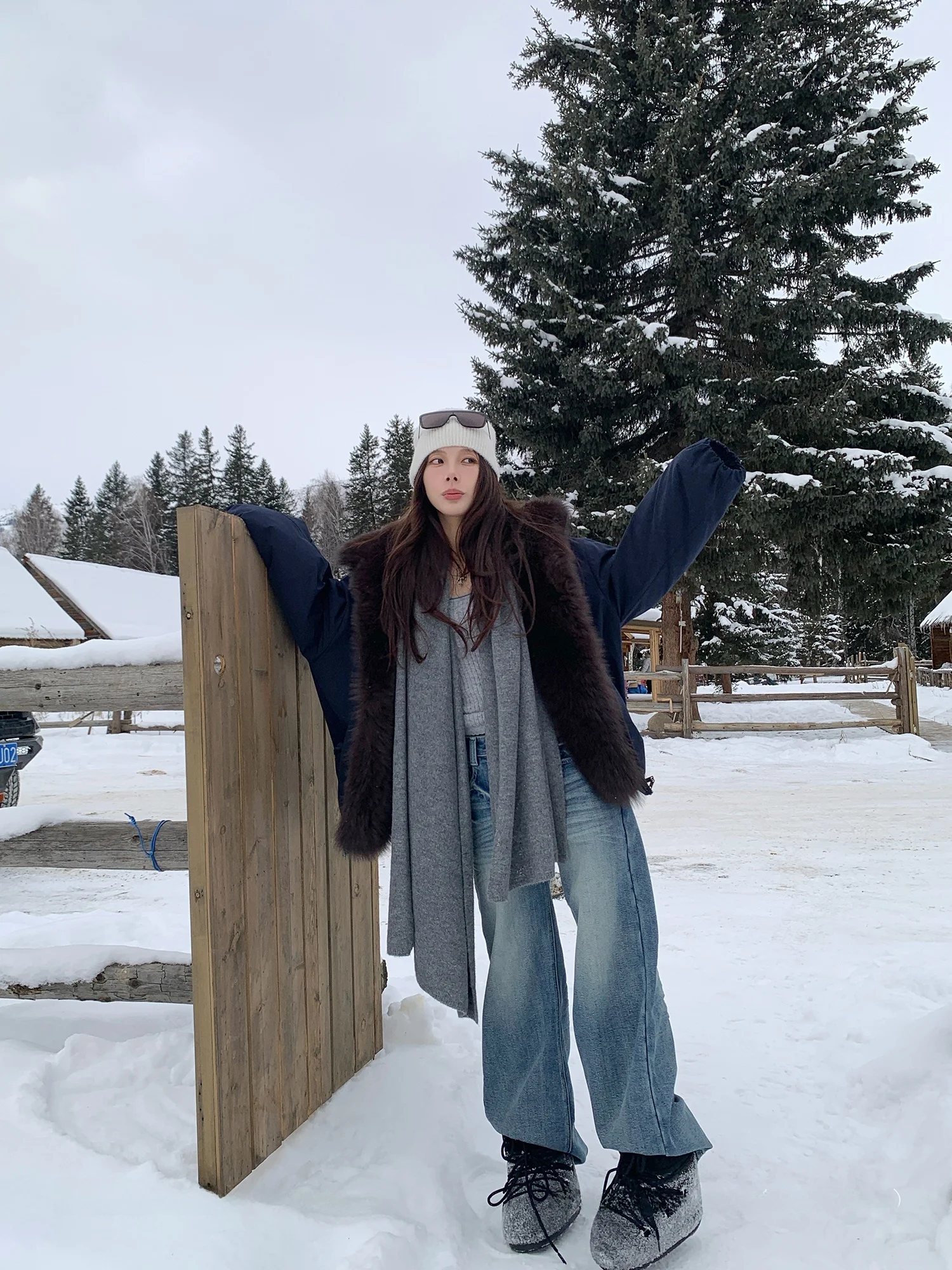 Женские джинсы с низкой посадкой, на подкладке, с объемными складками, винтажные повседневные брюки для зимы
Женские джинсы с низкой посадкой, на подкладке, с объемными складками, винтажные повседневные брюки для зимы