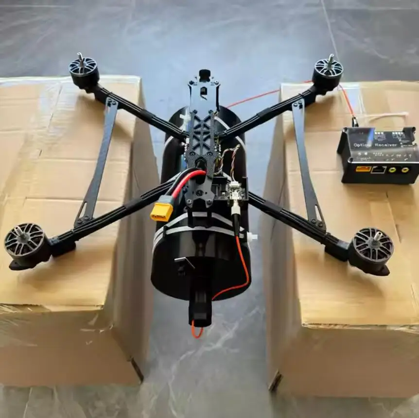 Модуль передачи данных изображения FPV оптоволокна, модуль релейного расширения FPV 5 км/10 км/15 км/19 км, защита от помех, подходит для FPV Drone RC Cars
Модуль передачи данных изображения FPV оптоволокна, модуль релейного расширения FPV 5 км/10 км/15 км/19 км, защита от помех, подходит для FPV Drone RC Cars