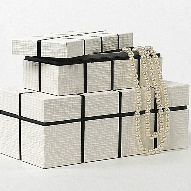 Exquisite Jewelry Case Large Capacity Jewelry Boxes Soft Velvet Jewellery Box Necklace Bracelet Earring Jewellery Storage Cases 
Exquisite Jewelry Case Large Capacity Jewelry Boxes Soft Velvet Jewellery Box Necklace Bracelet Earring Jewellery Storage Cases