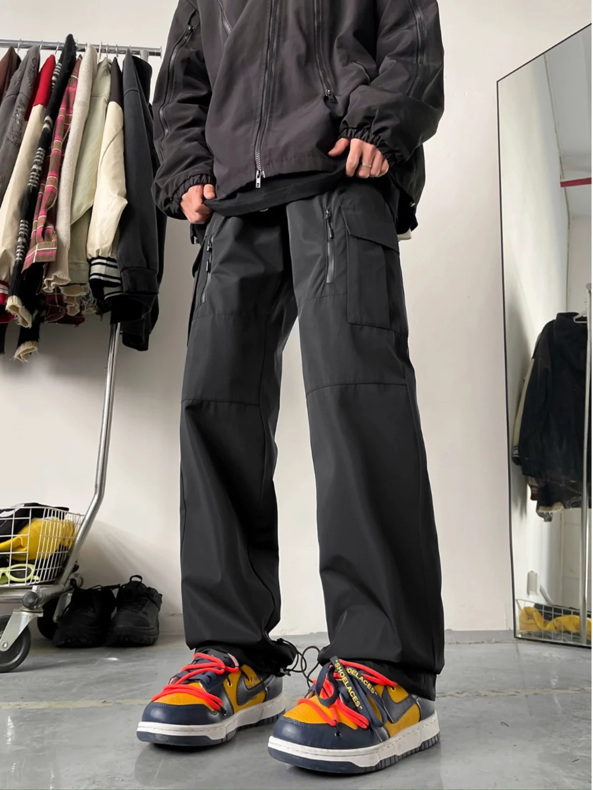 Мужские брюки свободного кроя, прямые, для работы, весна-осень, ретро, повседневные, в американском стиле, для уличной моды, зимние, длинные
Мужские брюки свободного кроя, прямые, для работы, весна-осень, ретро, повседневные, в американском стиле, для уличной моды, зимние, длинные