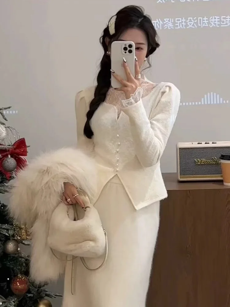 Облегающий вязаный свитер с кружевными вставками, французский стиль, повседневный, с длинными рукавами, круглым вырезом, цветной, для ношения под одеждой, для женщин
Облегающий вязаный свитер с кружевными вставками, французский стиль, повседневный, с длинными рукавами, круглым вырезом, цветной, для ношения под одеждой, для женщин