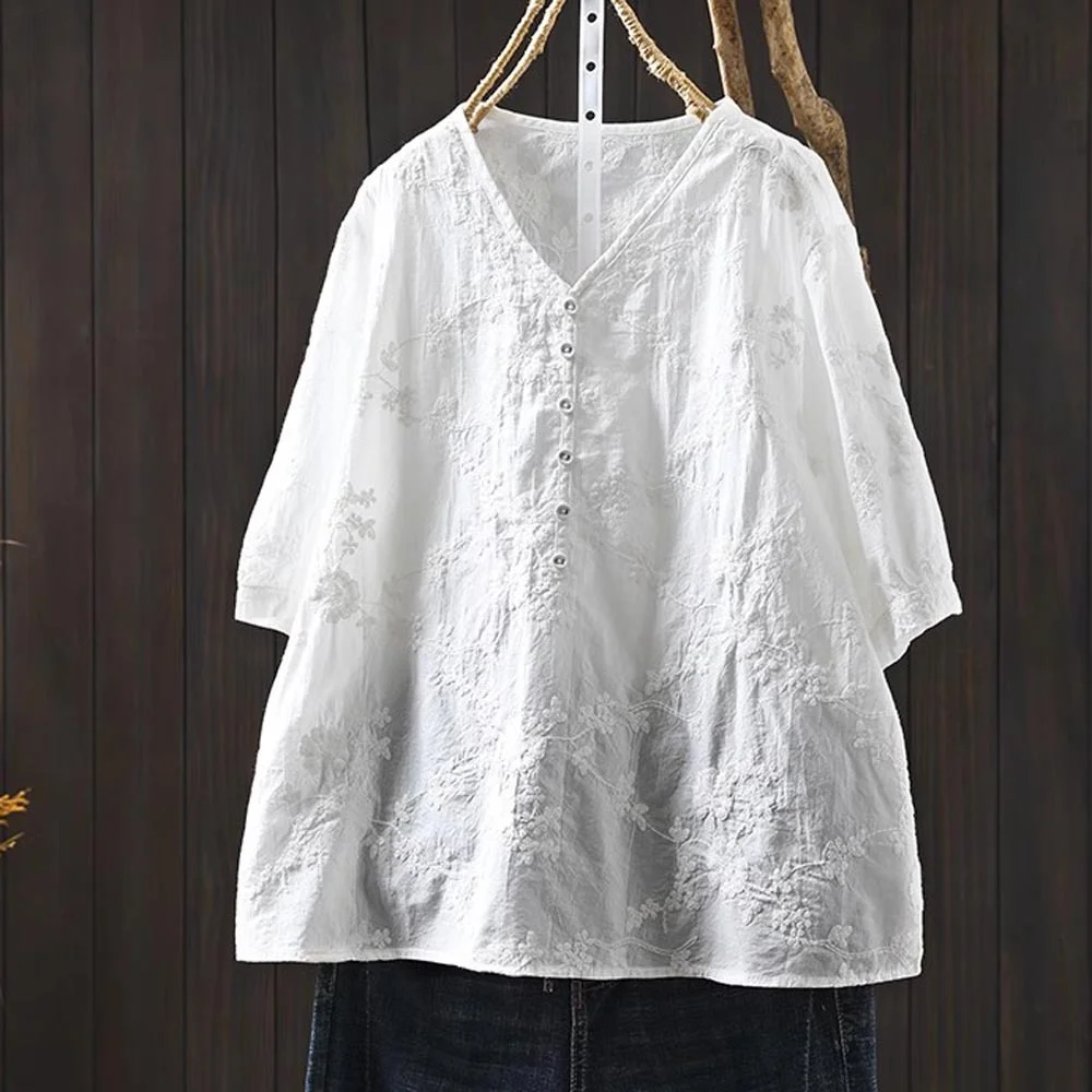 2025 Elegant women's shirts vintage v neck short sleeve lace embroider white shirts and blouses boho clothing
2025 Elegant women's shirts vintage v neck short sleeve lace embroider white shirts and blouses boho clothing
