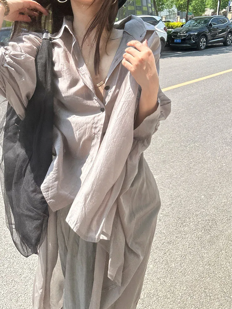 Легкая шелковая рубашка Akimbo с длинными рукавами, женская летняя верхняя одежда, свободный крой средней длины с воротником, солнцезащитный топ
Легкая шелковая рубашка Akimbo с длинными рукавами, женская летняя верхняя одежда, свободный крой средней длины с воротником, солнцезащитный топ