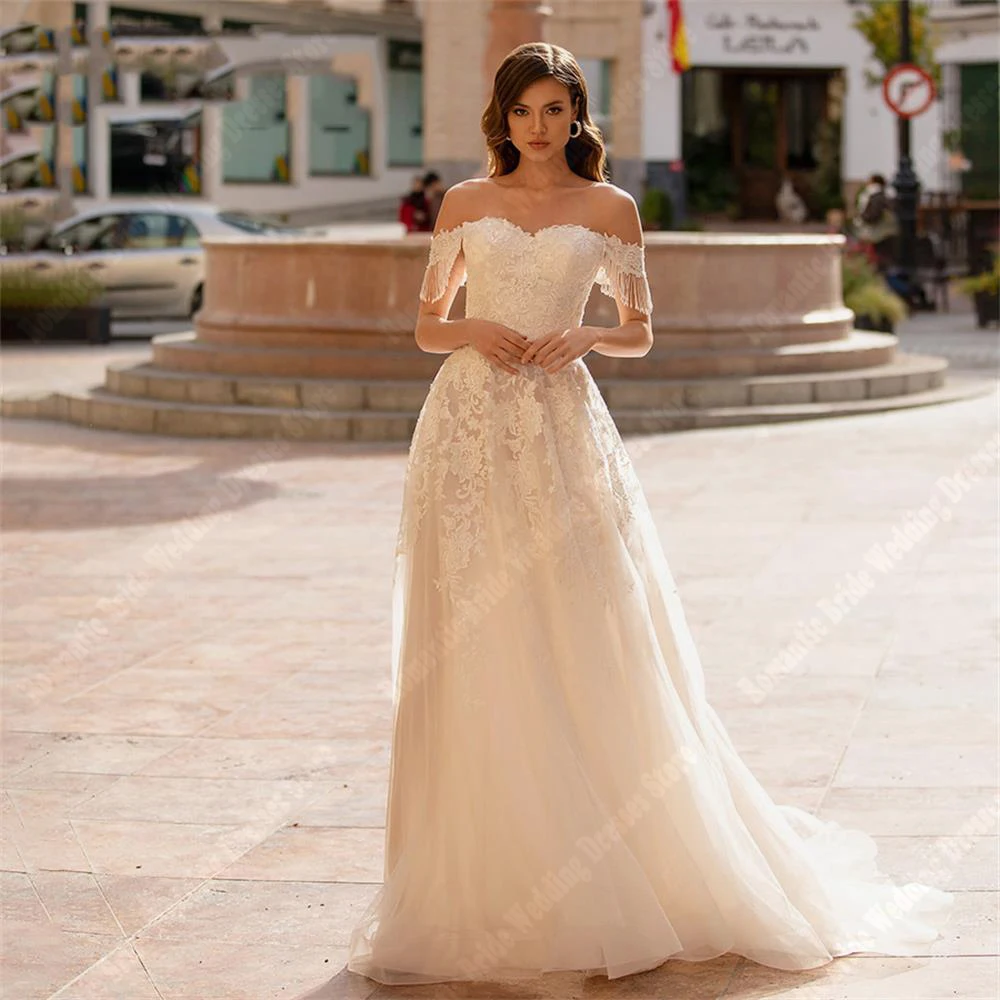 Elegant Princess Sleeveles Wedding Dresses Popular Lace Decals Tulle Bridal Gowns Bright Surface Bohemian Lady Vestido De Novia
Elegant Princess Sleeveles Wedding Dresses Popular Lace Decals Tulle Bridal Gowns Bright Surface Bohemian Lady Vestido De Novia
