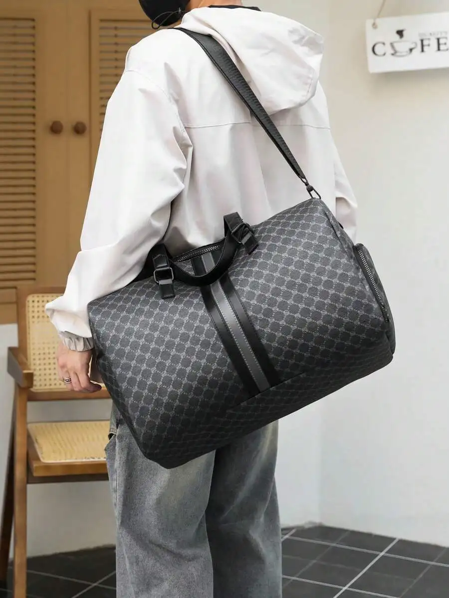 Transformable 4-in-1 Men's Weekender: PU Leather Large Travel Gym Bag w/ Shoe Compartment, Crossbody Messenger & Casual Tote for Commute/Sports, Black – Gift for Men
Transformable 4-in-1 Men's Weekender: PU Leather Large Travel Gym Bag w/ Shoe Compartment, Crossbody Messenger & Casual Tote for Commute/Sports, Black – Gift for Men
