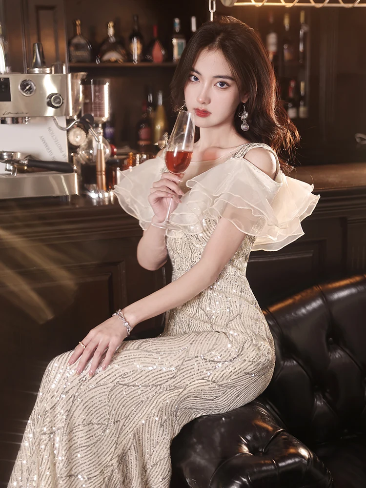 Вечернее платье на одно плечо, фасон «русалка», класса люкс, на заказ, свадебное, расшитое пайетками, в корейском стиле, с завышенной талией, длинное
Вечернее платье на одно плечо, фасон «русалка», класса люкс, на заказ, свадебное, расшитое пайетками, в корейском стиле, с завышенной талией, длинное