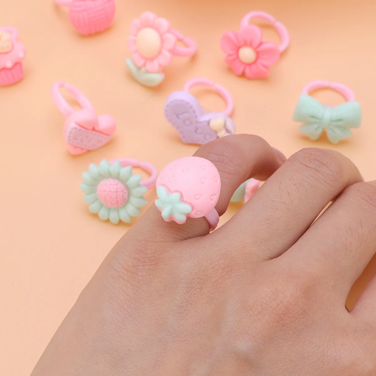 36Pcs Kids Macaron Flower Adjustable Rings Cartoon Dress Up Pretend Play Rings for Birthday Goodie Bags Party Gifts
36Pcs Kids Macaron Flower Adjustable Rings Cartoon Dress Up Pretend Play Rings for Birthday Goodie Bags Party Gifts