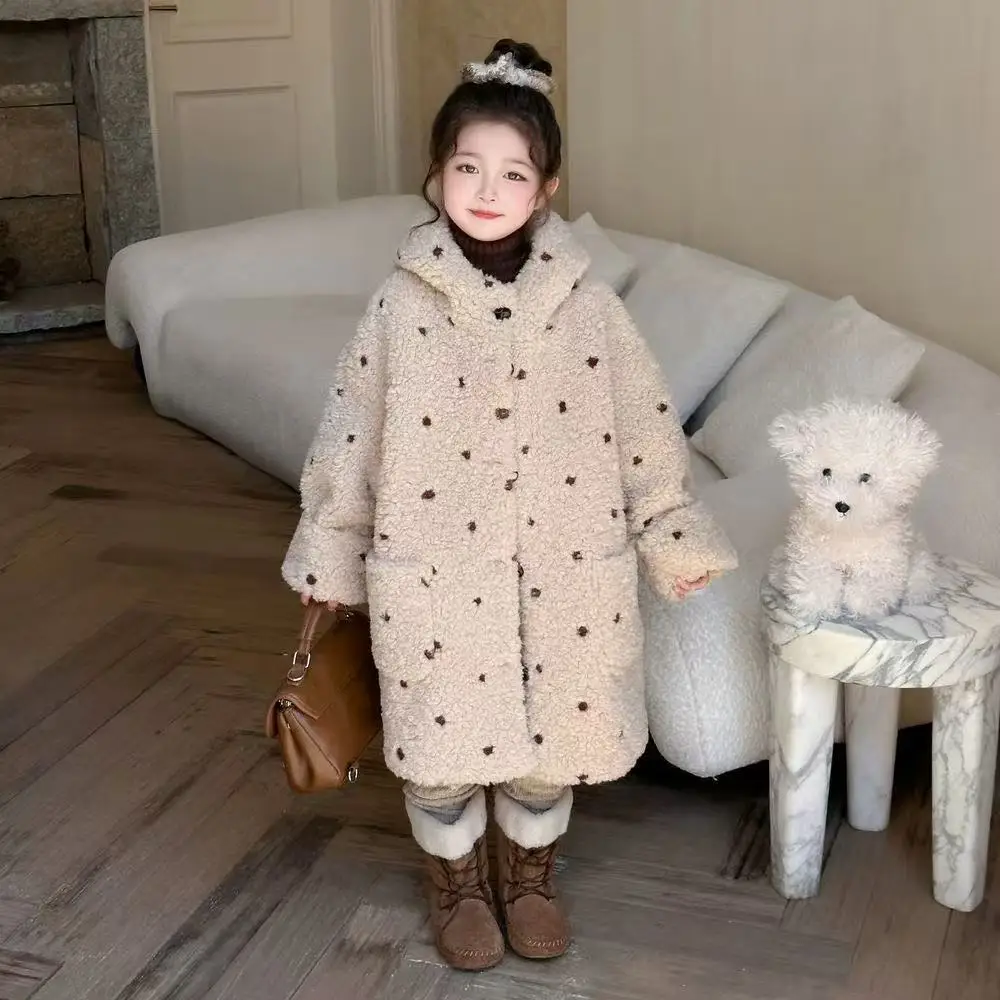 Children's Autumn And Winter Hooded Shearling Coat Baby Warm Loose-Fit Cotton Jacket Girls' Long Fur Coat Korean Style
Children's Autumn And Winter Hooded Shearling Coat Baby Warm Loose-Fit Cotton Jacket Girls' Long Fur Coat Korean Style