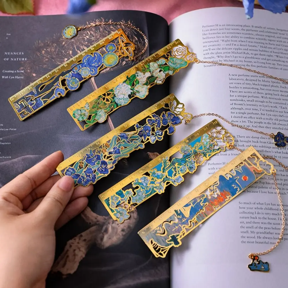 Retro Alloy Floral Painting Ruler Oil Painting Style Famous Painting Hollow Bookmark Stationery Tassels Metal Bookmark Teacher
Retro Alloy Floral Painting Ruler Oil Painting Style Famous Painting Hollow Bookmark Stationery Tassels Metal Bookmark Teacher