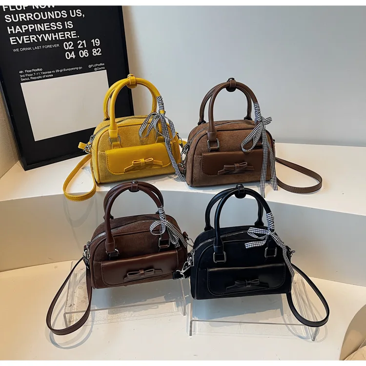 Стильная и простая сумка через плечо, осень 2022, новая женская сумка, модная сумка-мессенджер в иностранном стиле, портативная маленькая сумка
Стильная и простая сумка через плечо, осень 2022, новая женская сумка, модная сумка-мессенджер в иностранном стиле, портативная маленькая сумка