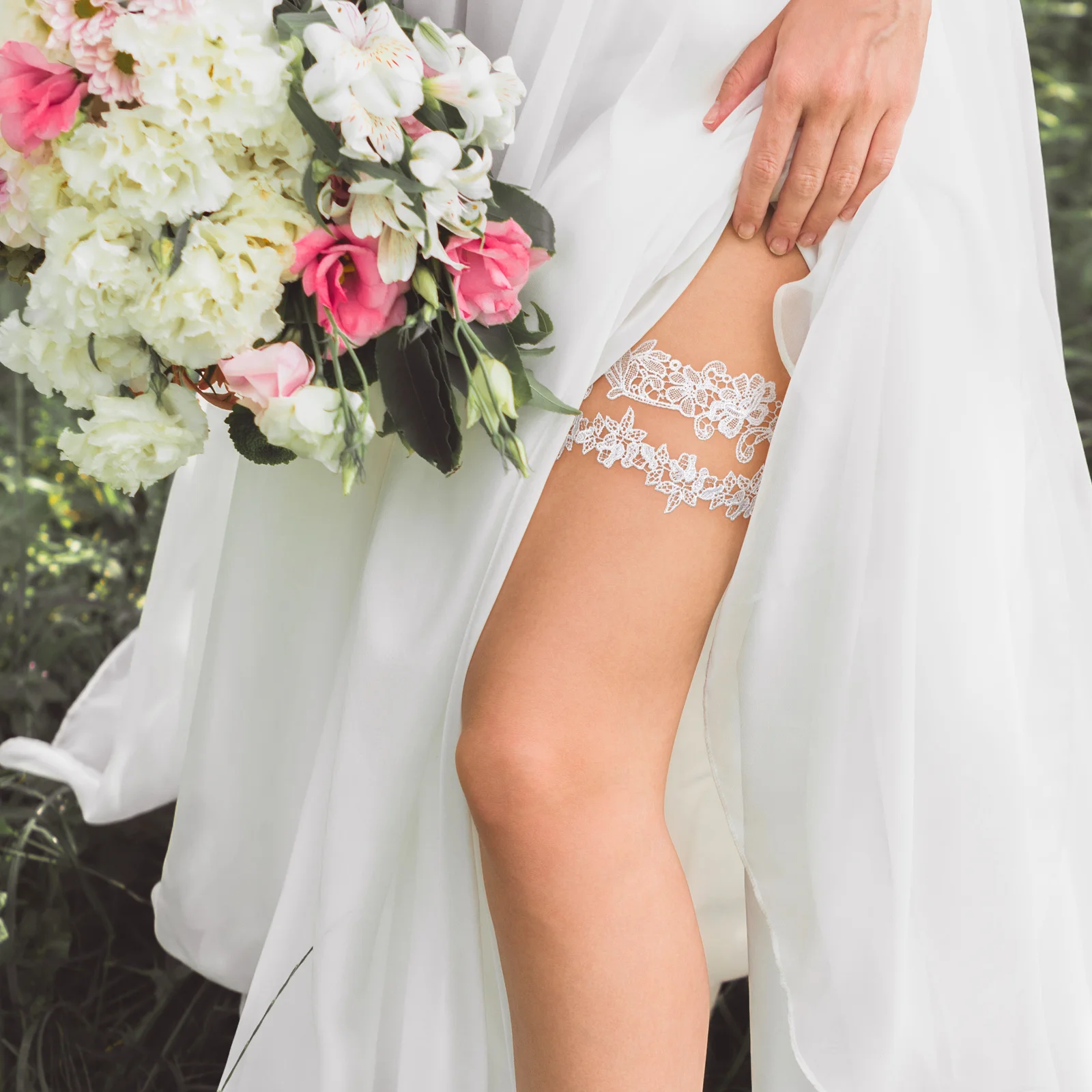 1 Pair Women Lace Garter White Flower Bridal Wedding Decorative Garter For Comfortable Elegant Party Accessory Gift
1 Pair Women Lace Garter White Flower Bridal Wedding Decorative Garter For Comfortable Elegant Party Accessory Gift