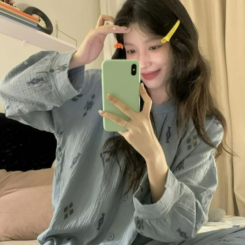 Korean Version Ins New Simple Casual Pajamas Women's Spring and Autumn Long-sleeved Trousers Japanese Sweet Loose Loungewear Set
Korean Version Ins New Simple Casual Pajamas Women's Spring and Autumn Long-sleeved Trousers Japanese Sweet Loose Loungewear Set