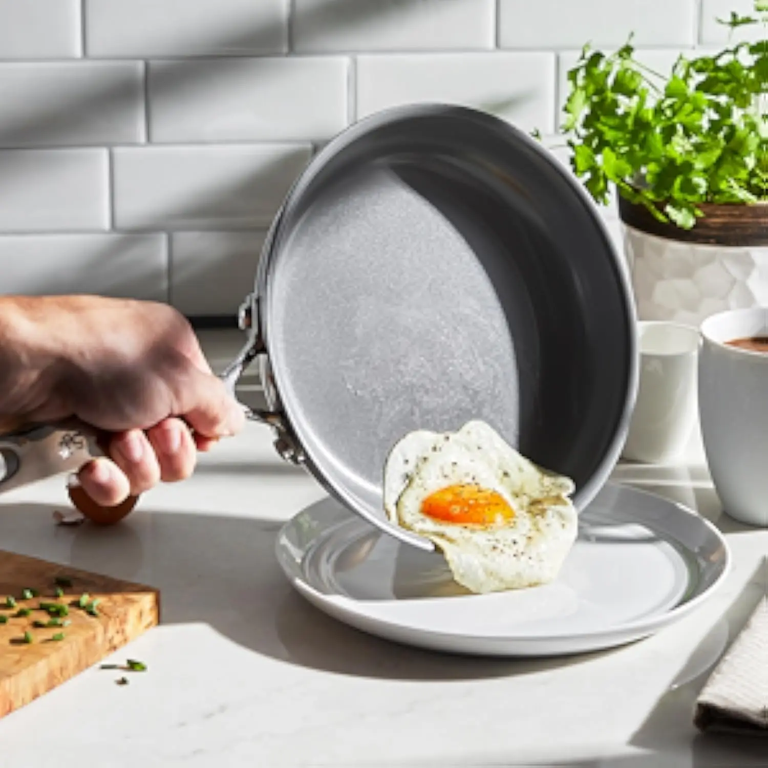 8-inch Induction Ceramic Nonstick Frying Pan Stainless Steel Durable and Easy to clean
8-inch Induction Ceramic Nonstick Frying Pan Stainless Steel Durable and Easy to clean