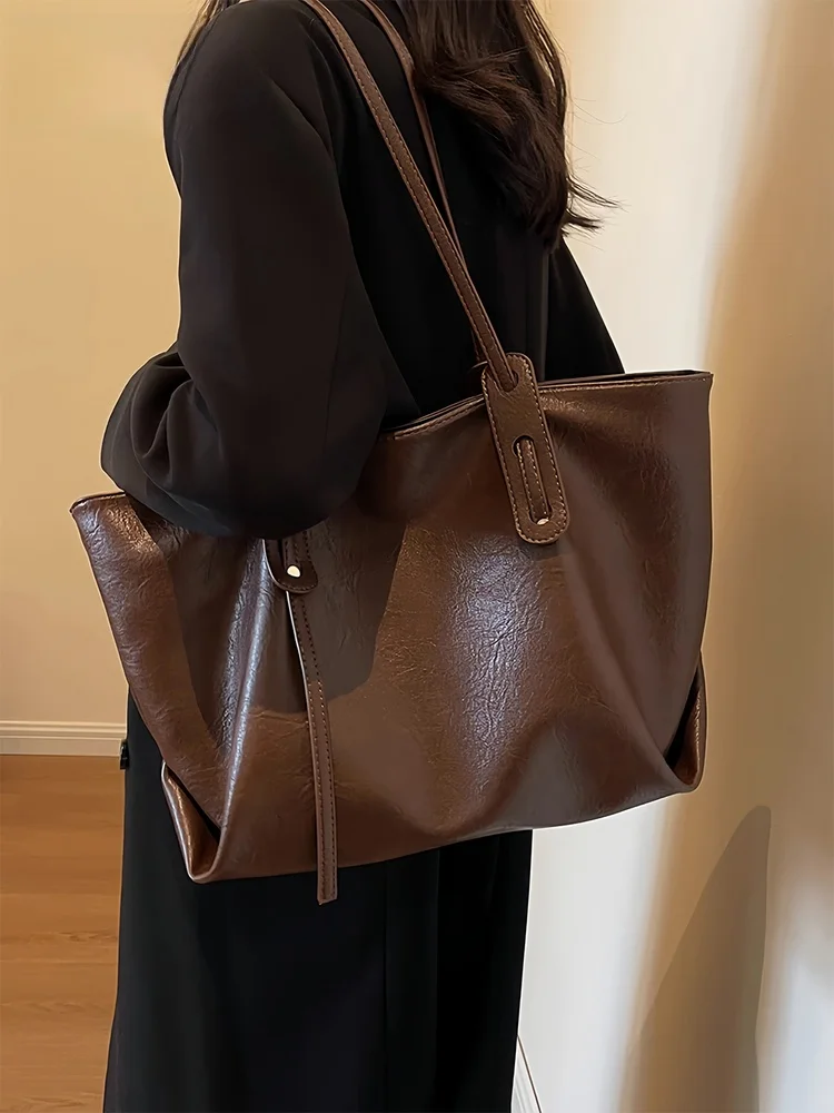 Luxury Large Capacity Women's Shoulder Bag 2025 New Autumn Winter Tote Bag Commuter High Sensation Fashion Handbag
Luxury Large Capacity Women's Shoulder Bag 2025 New Autumn Winter Tote Bag Commuter High Sensation Fashion Handbag