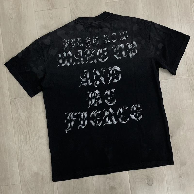 Retro Do Old FIRST ROW Short Sleeve Skull Leather Embroidery Letter Print Original Label Top Tee Men Women Cotton T-shirt
Retro Do Old FIRST ROW Short Sleeve Skull Leather Embroidery Letter Print Original Label Top Tee Men Women Cotton T-shirt