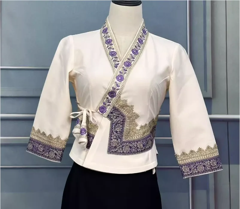 Dai Ethnic Clothing, Women's Xishuangbanna Top, Mid Sleeve, Festival Ethnic Clothing
Dai Ethnic Clothing, Women's Xishuangbanna Top, Mid Sleeve, Festival Ethnic Clothing