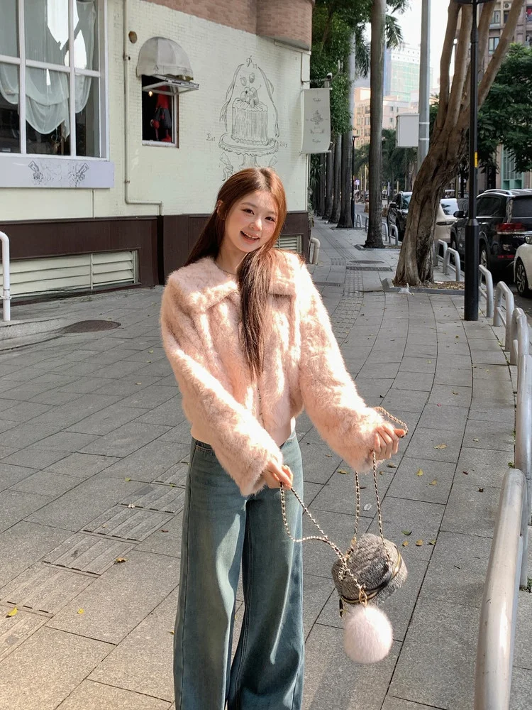 Fashionable Soft Winter Outerwear Women's Design Sensation Environmental Grass Stylish Jacket Casual Loose Type Polyester Fiber
Fashionable Soft Winter Outerwear Women's Design Sensation Environmental Grass Stylish Jacket Casual Loose Type Polyester Fiber
