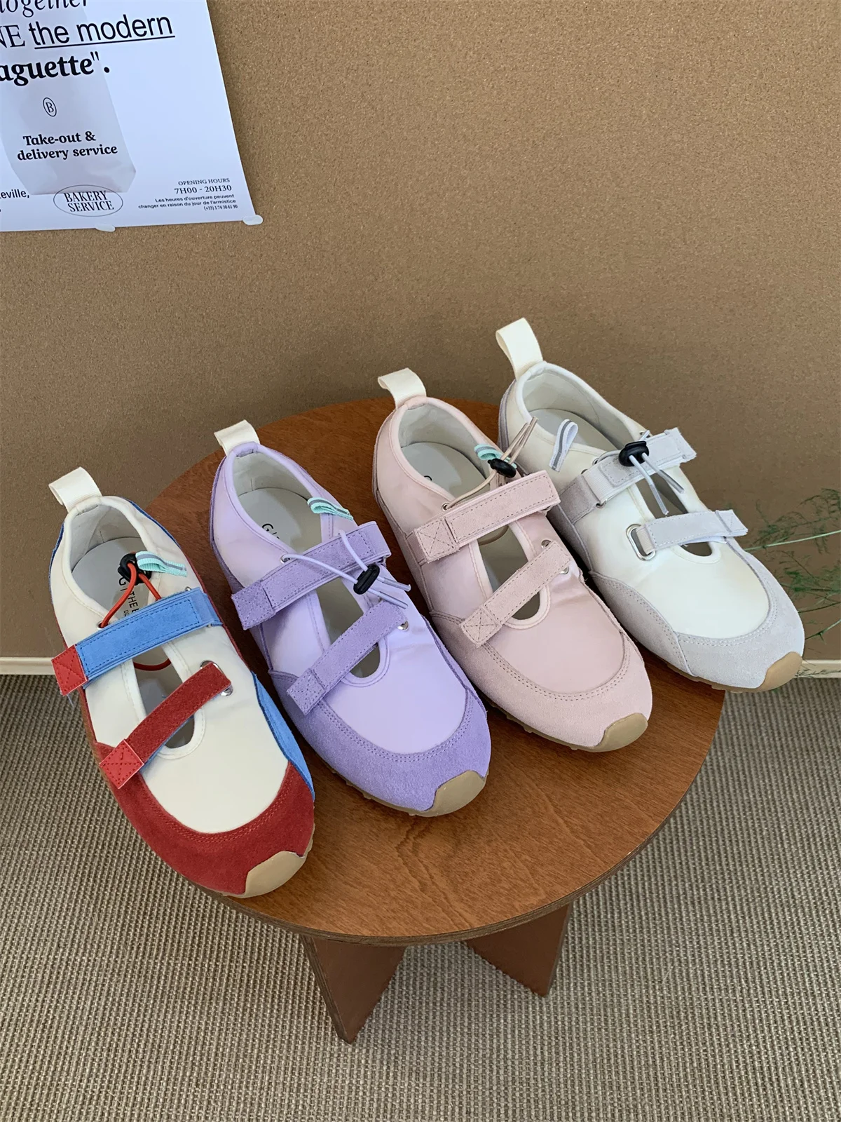Women Flats Sneakers Designer Casual Shoes Running Sport Shoes 2025 Fashion New Brand Walking Comfort Spring Mujer De Zapatillas
Women Flats Sneakers Designer Casual Shoes Running Sport Shoes 2025 Fashion New Brand Walking Comfort Spring Mujer De Zapatillas