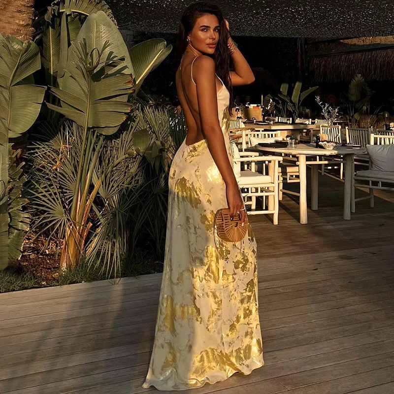 Women's Metallic Slip Glitter Maxi Dress Sleeveless Backless Gold Halter Solid Skirt Fashion Summer Evening Party Dress
Women's Metallic Slip Glitter Maxi Dress Sleeveless Backless Gold Halter Solid Skirt Fashion Summer Evening Party Dress