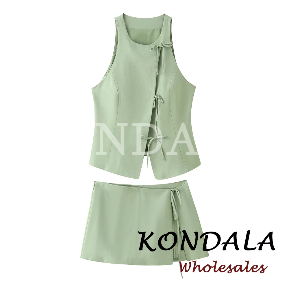 KONDALA Vintage Solid Green Spring Fashion 2026 Women Suit O-Neck Lace-up Vest+Bow Mini Skirt Shorts Chic Casual Female Slim Set
KONDALA Vintage Solid Green Spring Fashion 2026 Women Suit O-Neck Lace-up Vest+Bow Mini Skirt Shorts Chic Casual Female Slim Set