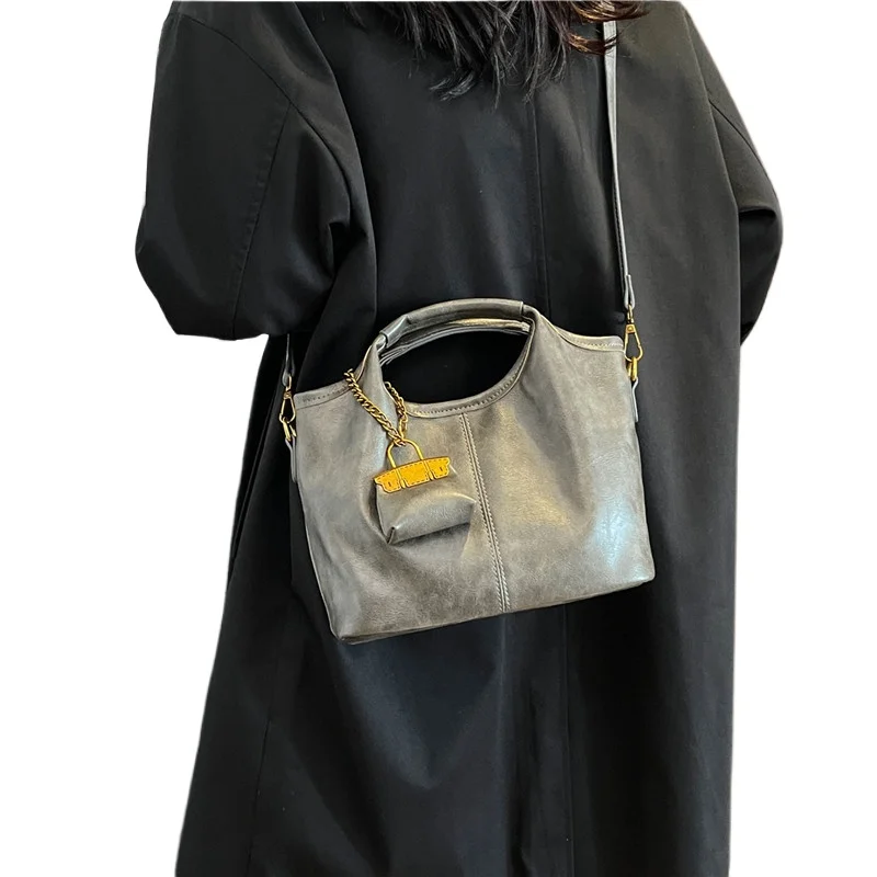 Hundreds of handheld small bag female 2025 new spring and summer retro crossbody bag fashion small handbag bucket bags
Hundreds of handheld small bag female 2025 new spring and summer retro crossbody bag fashion small handbag bucket bags