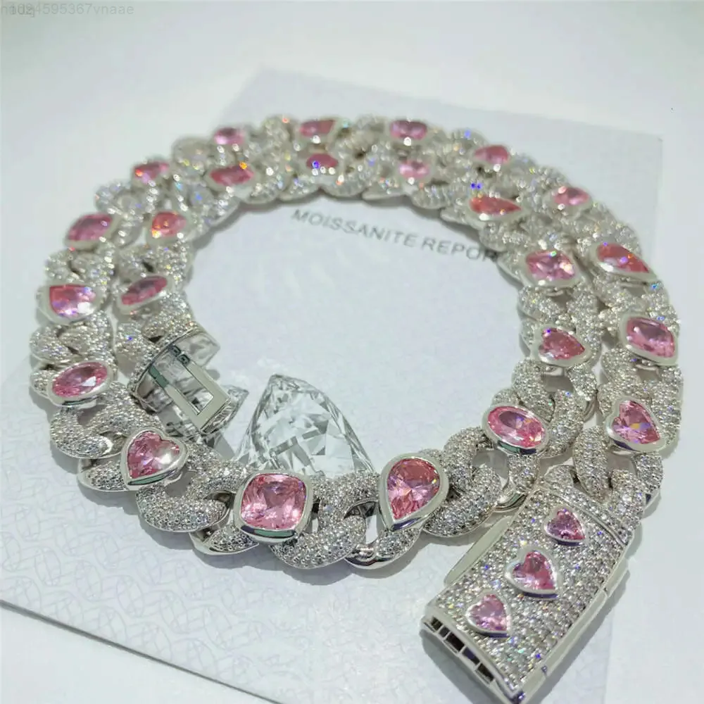 Fashion Jewelry Pretty Girl Custom 925 Sterling Silver Vvs Moissanite Cuban Necklace 13mm Pink Heart Iced Out Cuban Link Chain
Fashion Jewelry Pretty Girl Custom 925 Sterling Silver Vvs Moissanite Cuban Necklace 13mm Pink Heart Iced Out Cuban Link Chain